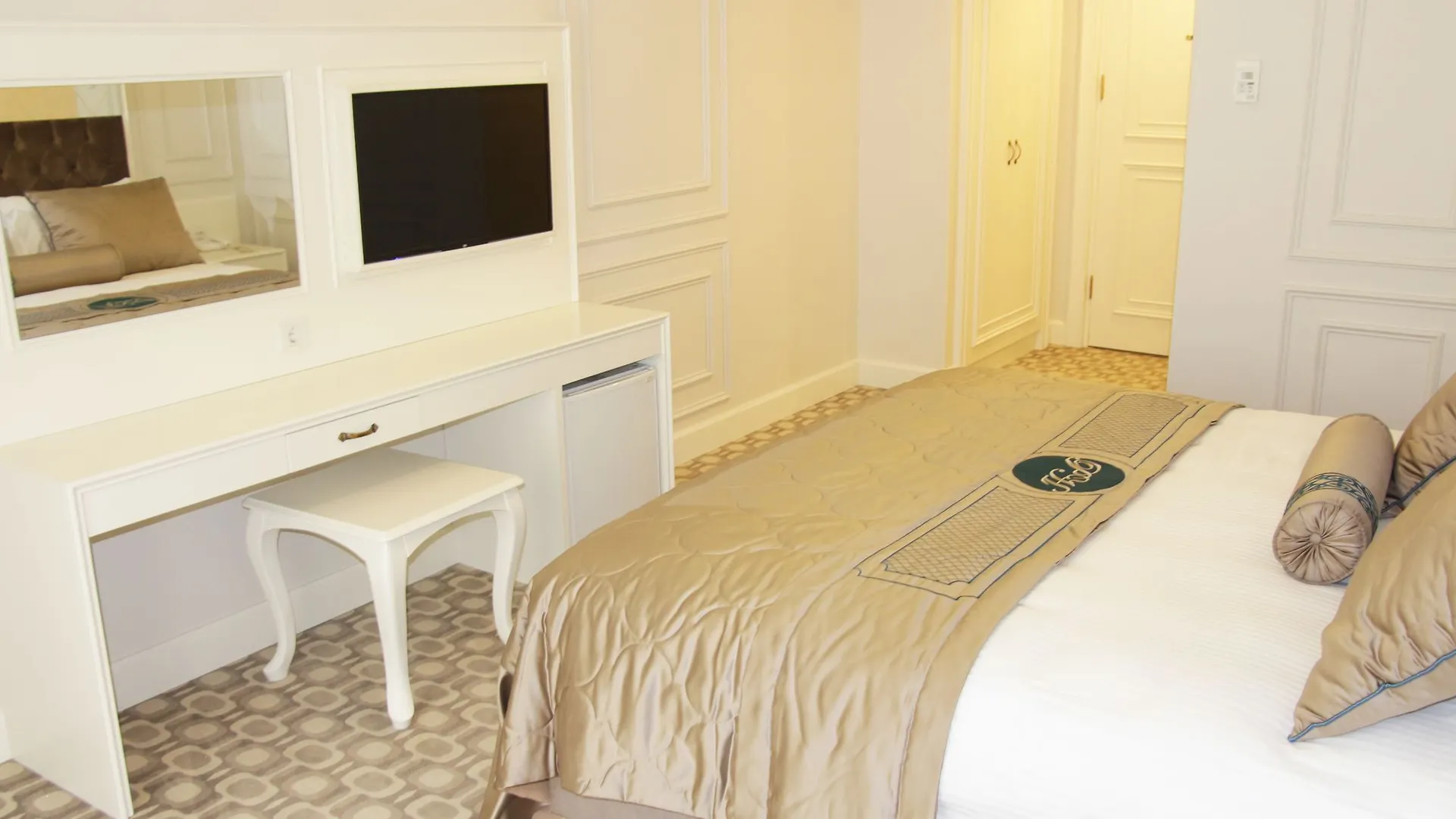 Palde Hotel & Spa Istanbul 4*,